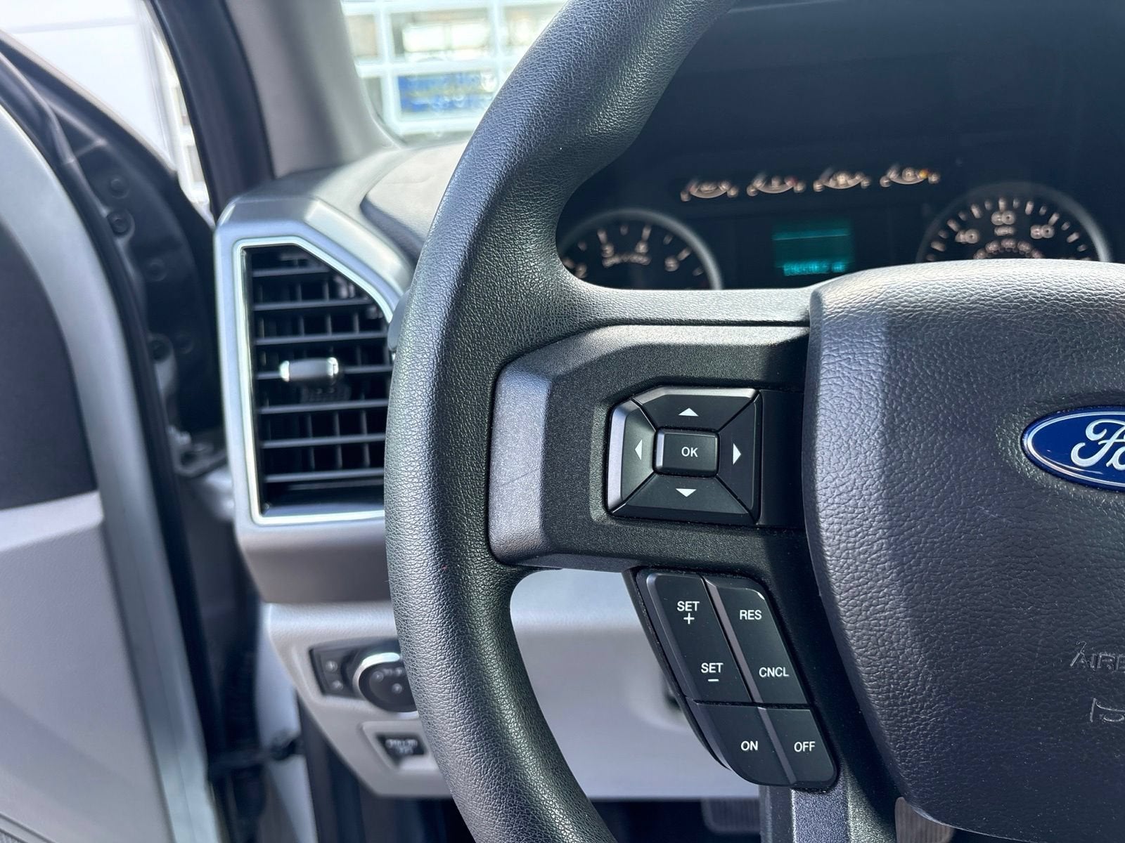 2019 Ford F-150 XL - Photo 9