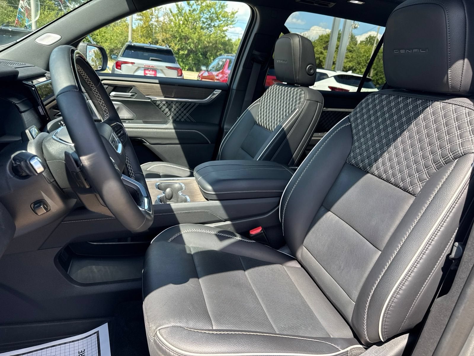 2024 GMC Acadia Denali