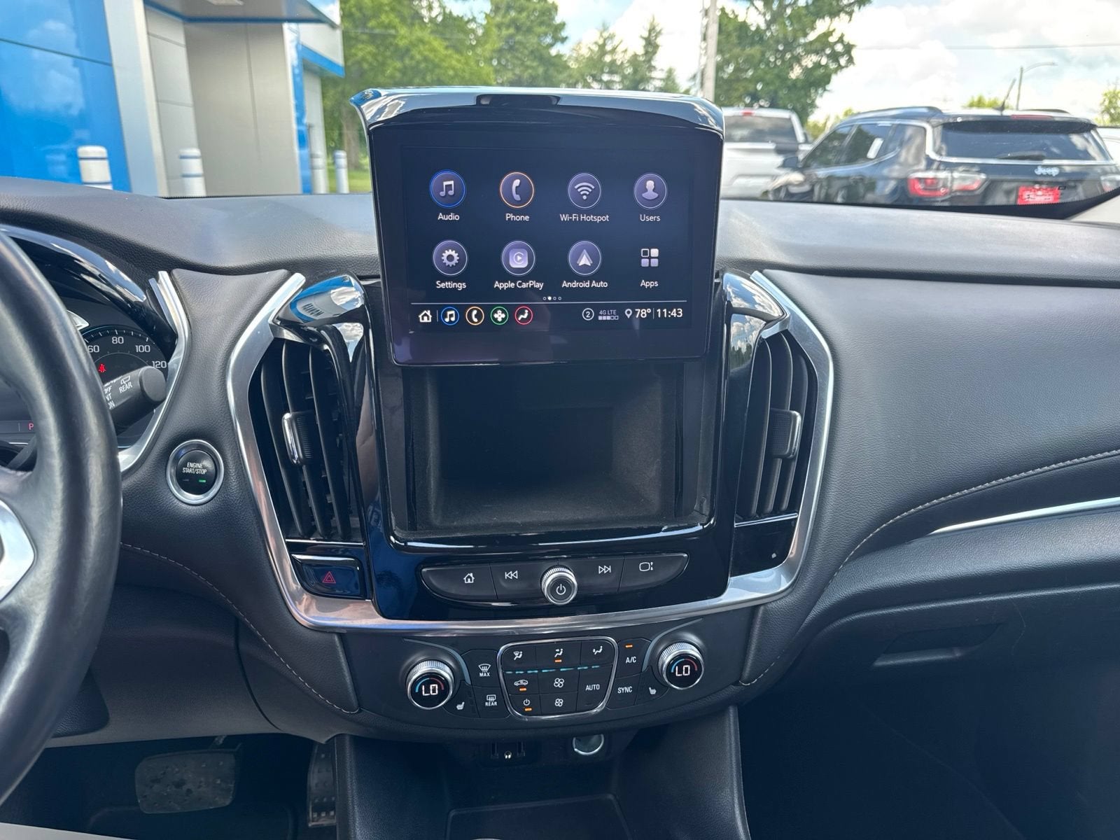 2021 Chevrolet Traverse LT Cloth