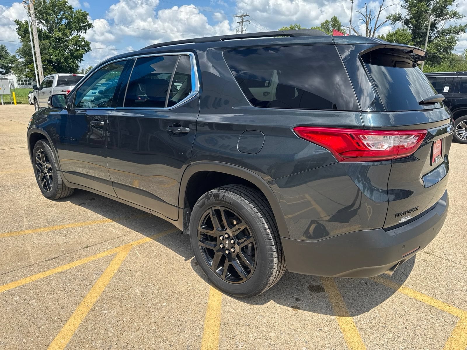 2021 Chevrolet Traverse LT Cloth