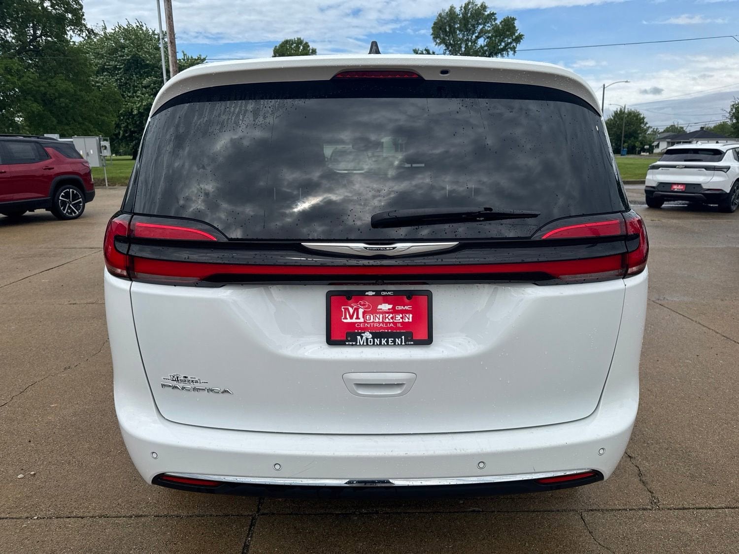 2023 Chrysler Pacifica Touring L