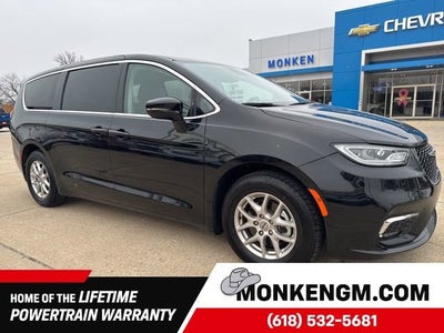 2024 Chrysler Pacifica Touring L