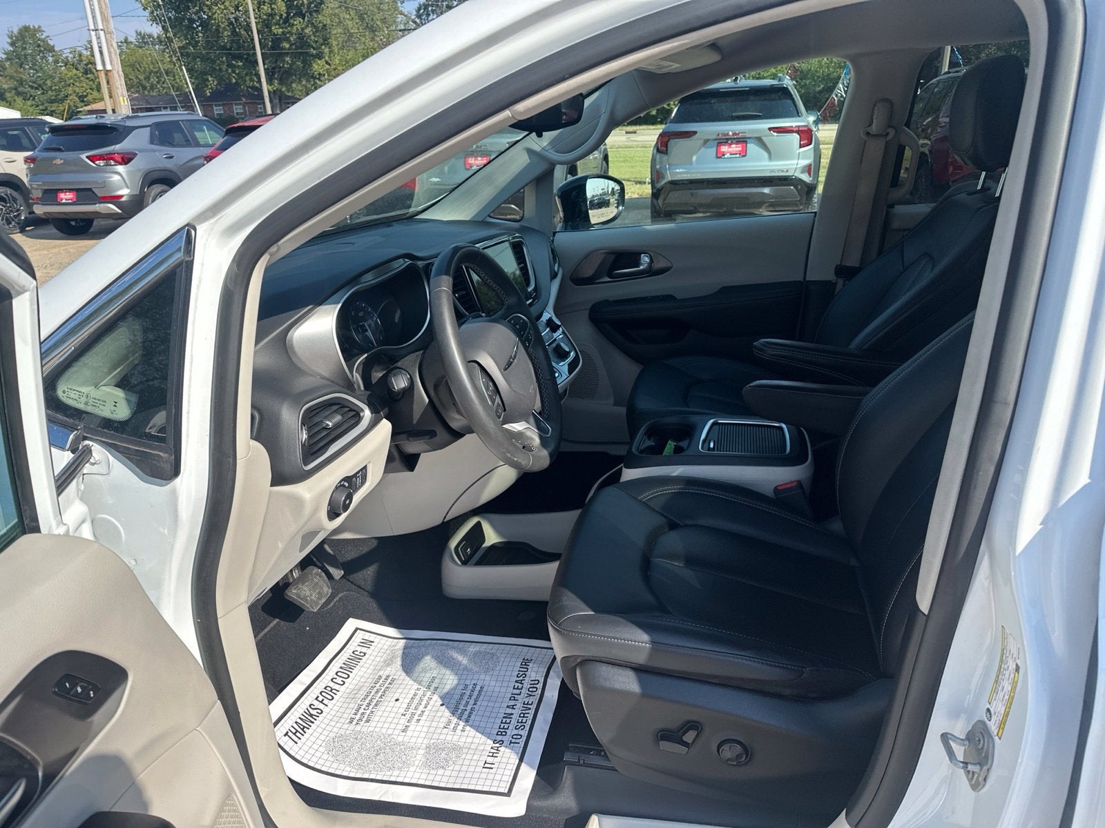 2024 Chrysler Pacifica Touring L