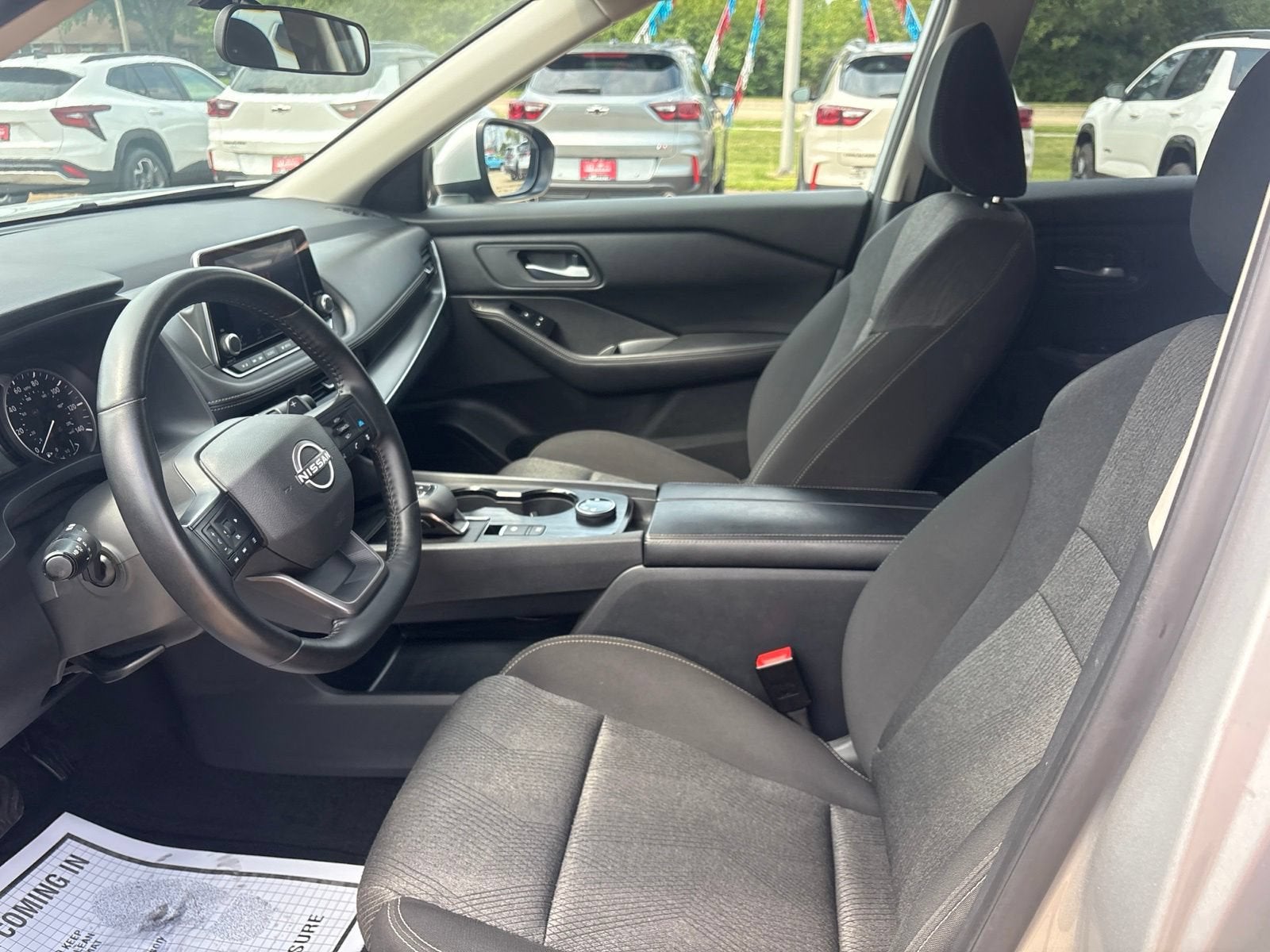 2025 Nissan Rogue SV