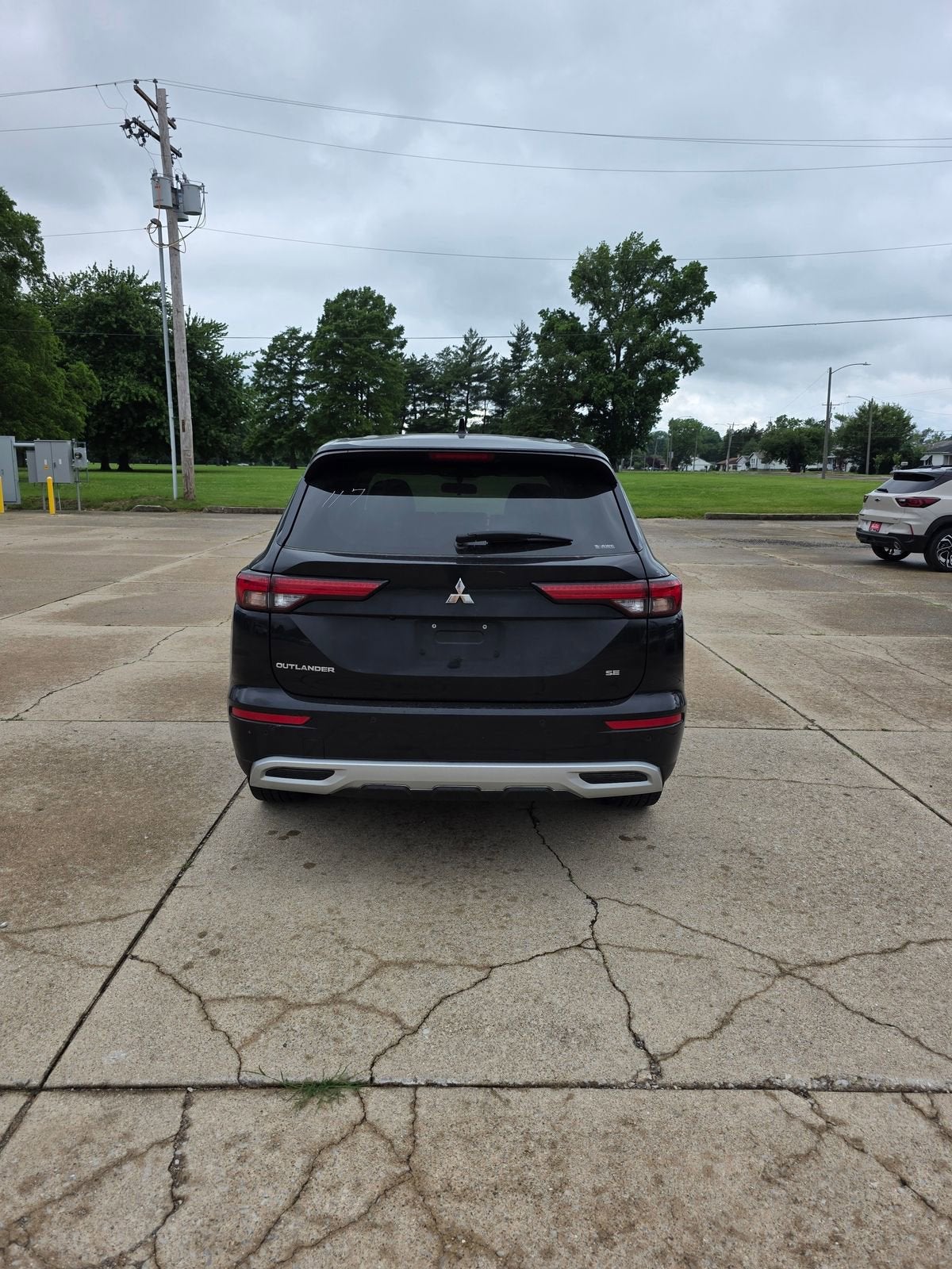 2024 Mitsubishi Outlander SE